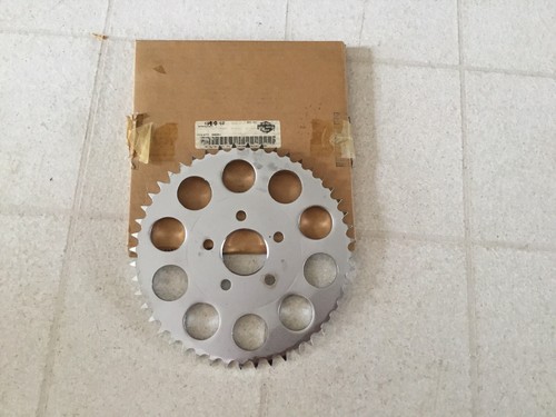 Harley Davidson Oem Sprocket 41470-82 - Picture 1 of 3