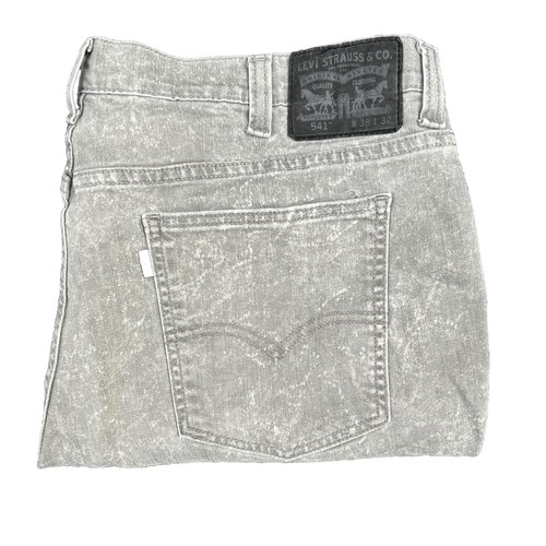 Levi’s Men’s 541 Grey Denim Jeans Straight Leg Regular Fit Size 38X32 Zip Fly