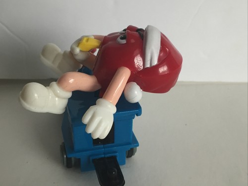 Red M&M's Mars Candy 2005 Train Blue Engine Ornament Christmas Holiday 2.25"T - Bild 2 von 6