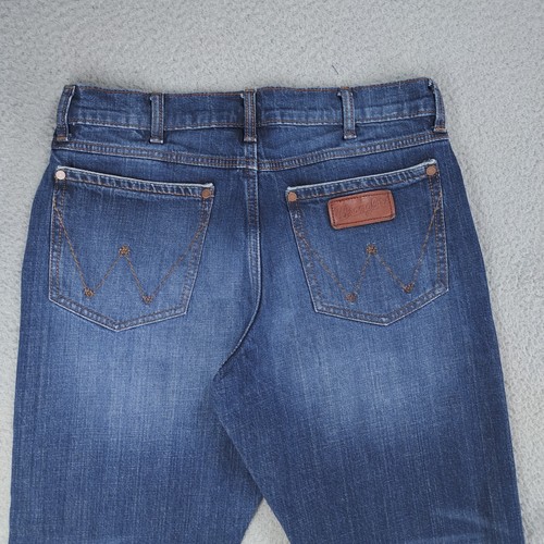 Wrangler Jeans Mens 32x32 Blue Retro Relaxed Boot Cowboy Western Southwest Chore - Picture 4 of 18
