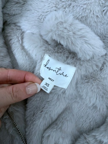 Next Ladies Grey Faux Fur Sweatshirt Pullover Jacket Size XS 6 - 8 pockets - Picture 9 of 9