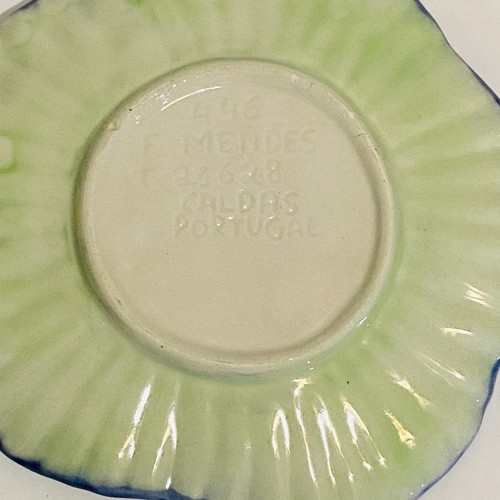 4 Vorspeisen Dessert Teller / signiert F. MENDES Portugal Jakobsmuschel Majolika Farbe - Bild 2 von 5