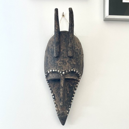 Hand Carved Tribal Mask Unknown Provenance Likely West or Central Africa - Picture 5 of 8