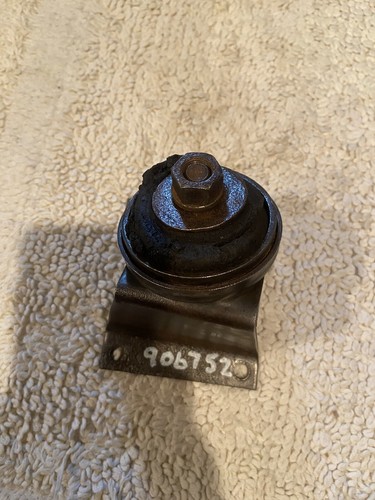 Jeep Willys Wagon Pickup Bracket Retainer Cup 906752 - Picture 3 of 14