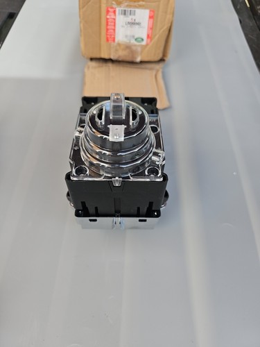 Genuine Land Rover Hill Descent Control Switch LR056960 / LR067056 NEW - Picture 4 of 8