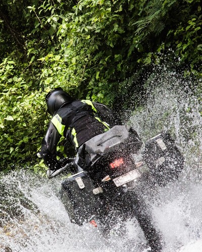 Soporte central Triumph TIGER 800 XCX ABS 2015-2020 SW Motech HPS.11.751.10001/B - Imagen 3 de 6