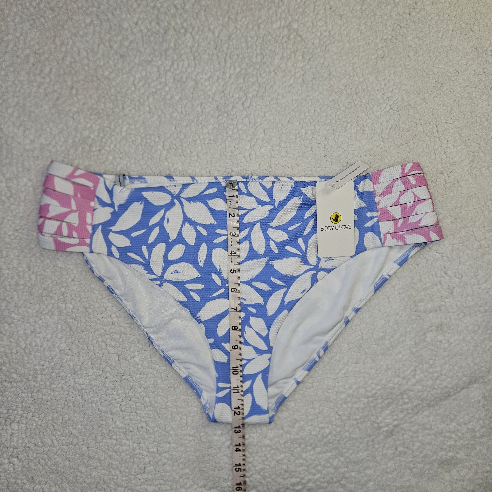 Picture 11 of 16