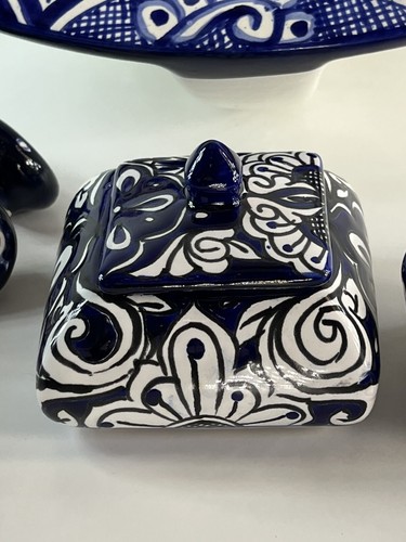 VINTAGE-1990s-Mexican Talavera Ceramic Bathroom Set–Hand-Painted-Blue & White - Picture 4 of 24