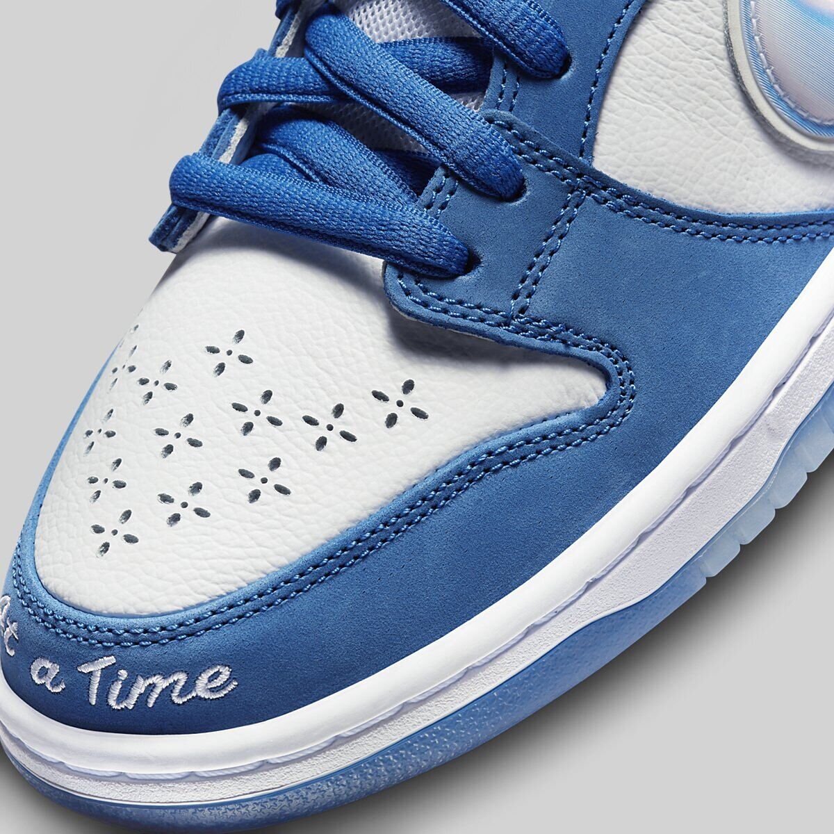 Nike SB Dunk Low Born x Raised One Block At A Time FN7819 Nike SB Dunk Low Born x Raised One Block At A Time FN7819