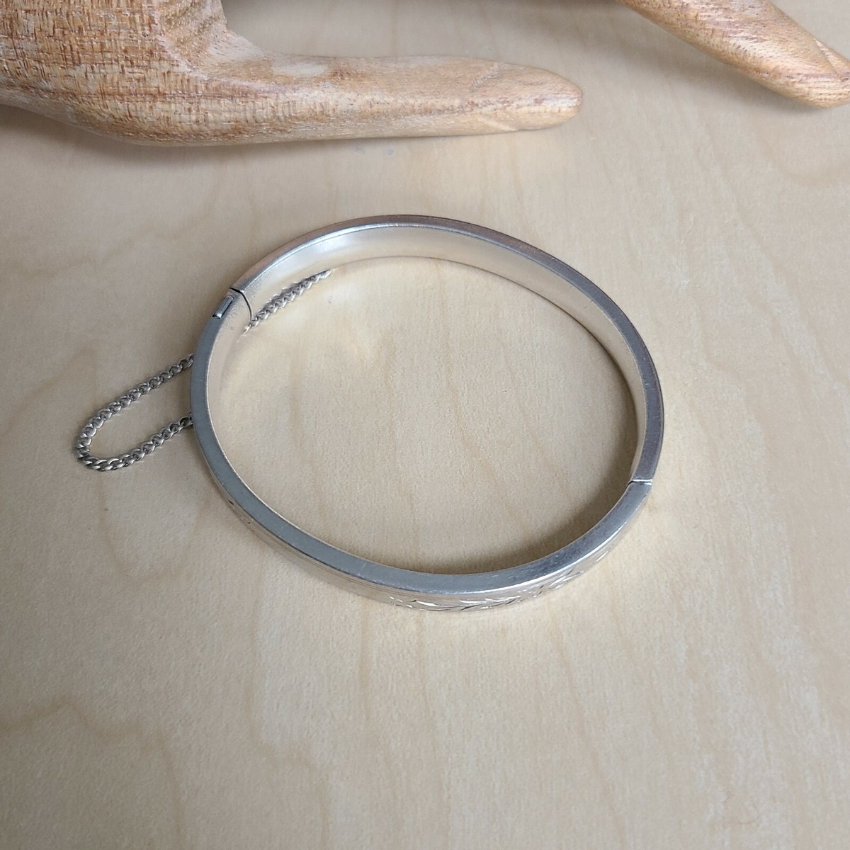 VTG BAB STERLING SILVER HINGED BANGLE BRACELET ID SAFETY CHAIN