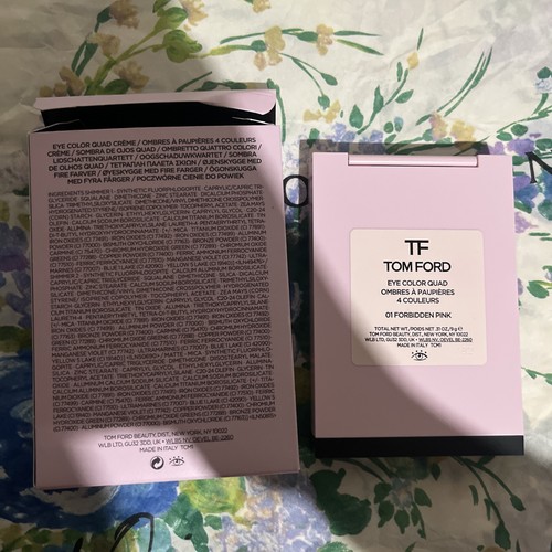 Tom Ford Eye Color Quad Crème (01 Forbidden Pink)  - Picture 3 of 4