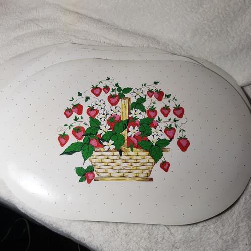 Vintage Vinyl Cushion Placemats Oval Basket Strawberries Blossom Red Green set 4 - Picture 4 of 13