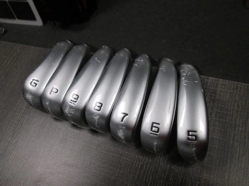 COBRA IRONS - 2026 KING MAX - Brand New - Right Handed - Regular Flex - 5 to gap