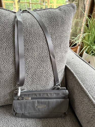 Baggallini Mini Crossbody Bag In Gray Leopard Print Card Slots Removable Strap - Picture 11 of 11