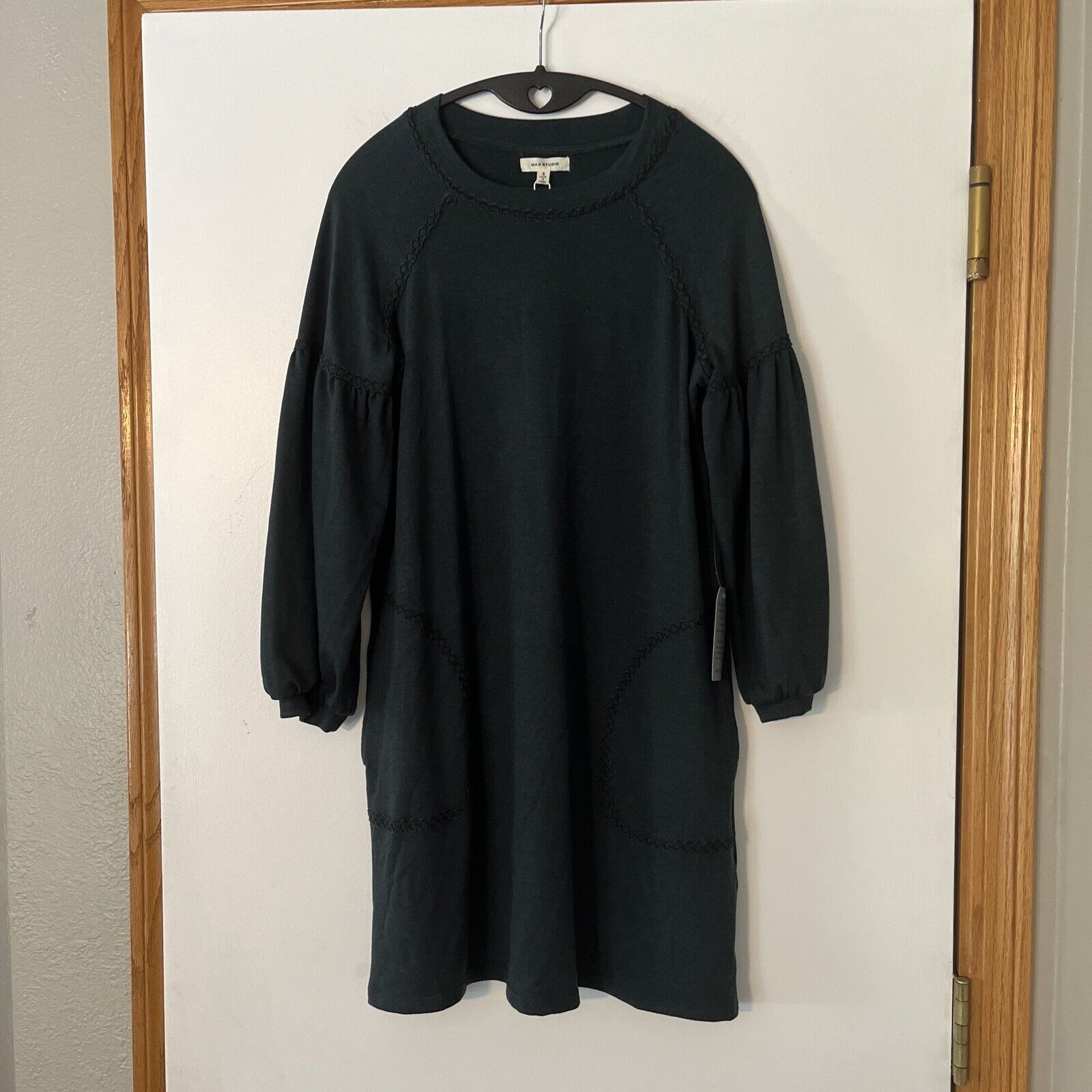 Picture 1 of 11