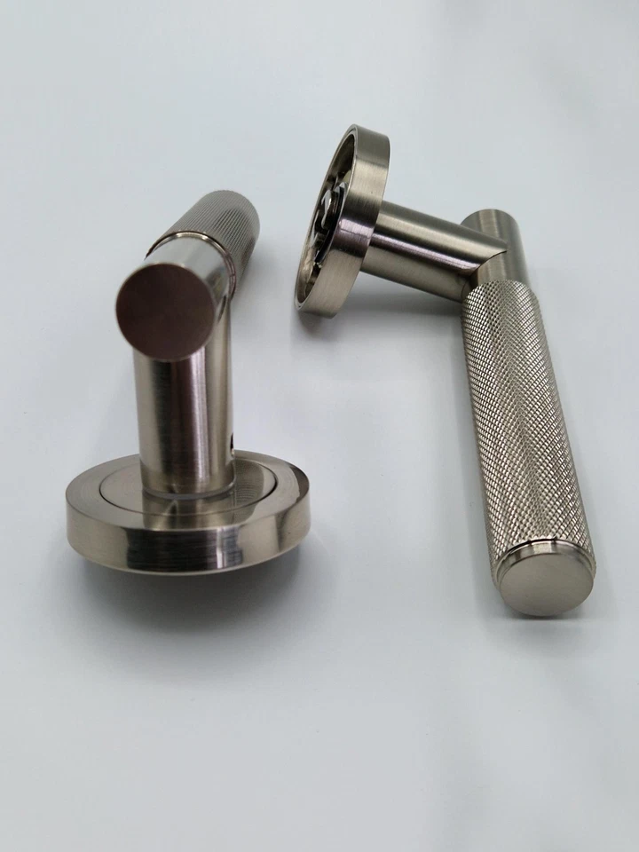 Satin Chrome Door Handles Diamond Cut, Machined Knurled Textured, Lever on Rose - Image 3 of 4