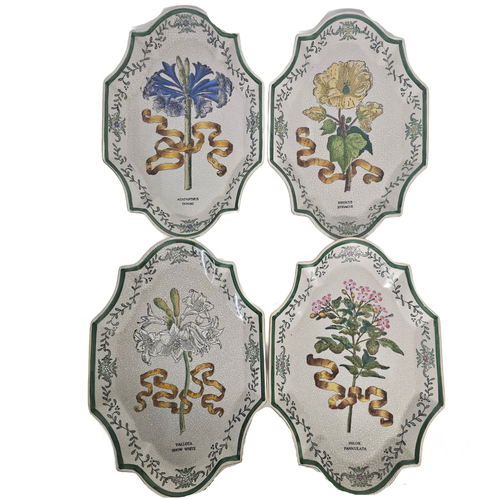 Vintage 1990's Earthenware Botanical English Country Decorative Wall Hanging Pla