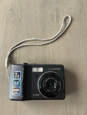 Samsung S750 7.2MP Digital Camera Black Parts/Repair Not Working w/ Strap