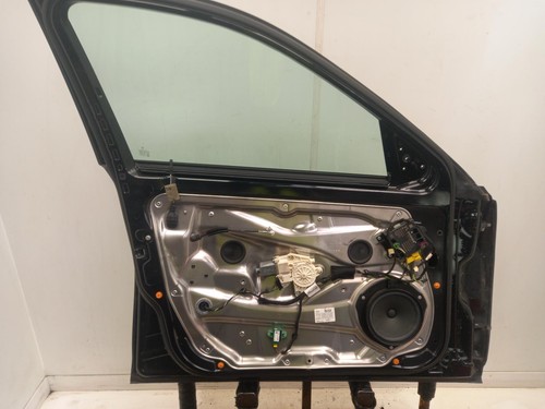 MERCEDES C CLASS Left Front Door N/S 2007-2015 040 Black 4 Door Saloon - Picture 11 of 12