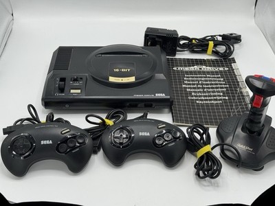 Sega Mega Drive Konsole Bundle - 2 Controller + QuickShot Joystick - getestet
