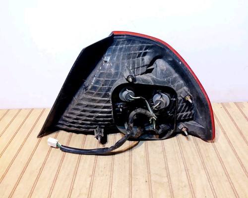 2000-2002 Toyota Avalon Driver (LH) Tail Light Quarter Panel Mounted OEM - Picture 5 of 12
