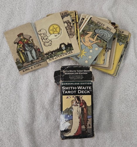 Smith-Waite Borderless Tarot Deck w/ Instruction Manual - Picture 6 of 8