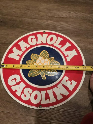VINTAGE Magnolia Gasoline Sign - Gas Motor Oil Plate Porcelain Sign RARE DESIGN - Picture 2 of 2
