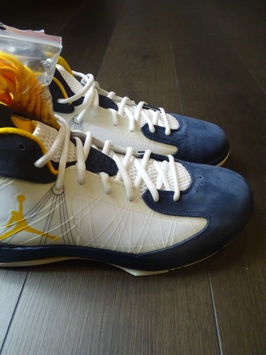 Air Jordan Aero Flight California Golden  Bears size 12  men New  50% off - Picture 5 of 16