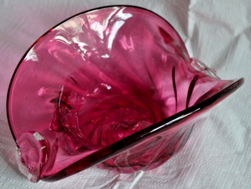 Cranberry Glass Art Glass Hand Blown Vintage Swirl Glass Basket Bowl - Picture 8 of 9