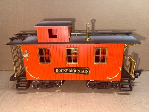 NEW BRIGHT ROCKY MOUNTAIN RAILROAD CABOOSE – G SCALE - Picture 2 of 15