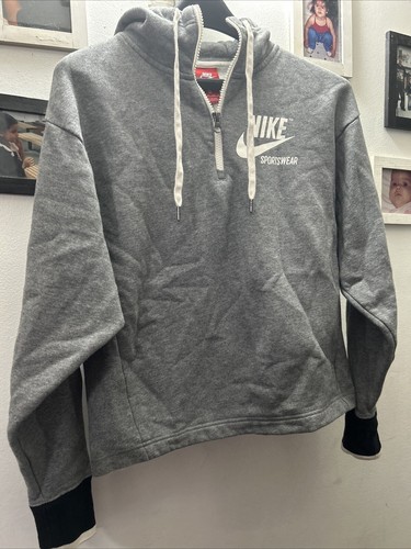 Women’s Nike Sportswear Hoodie Size XS - Picture 2 of 10