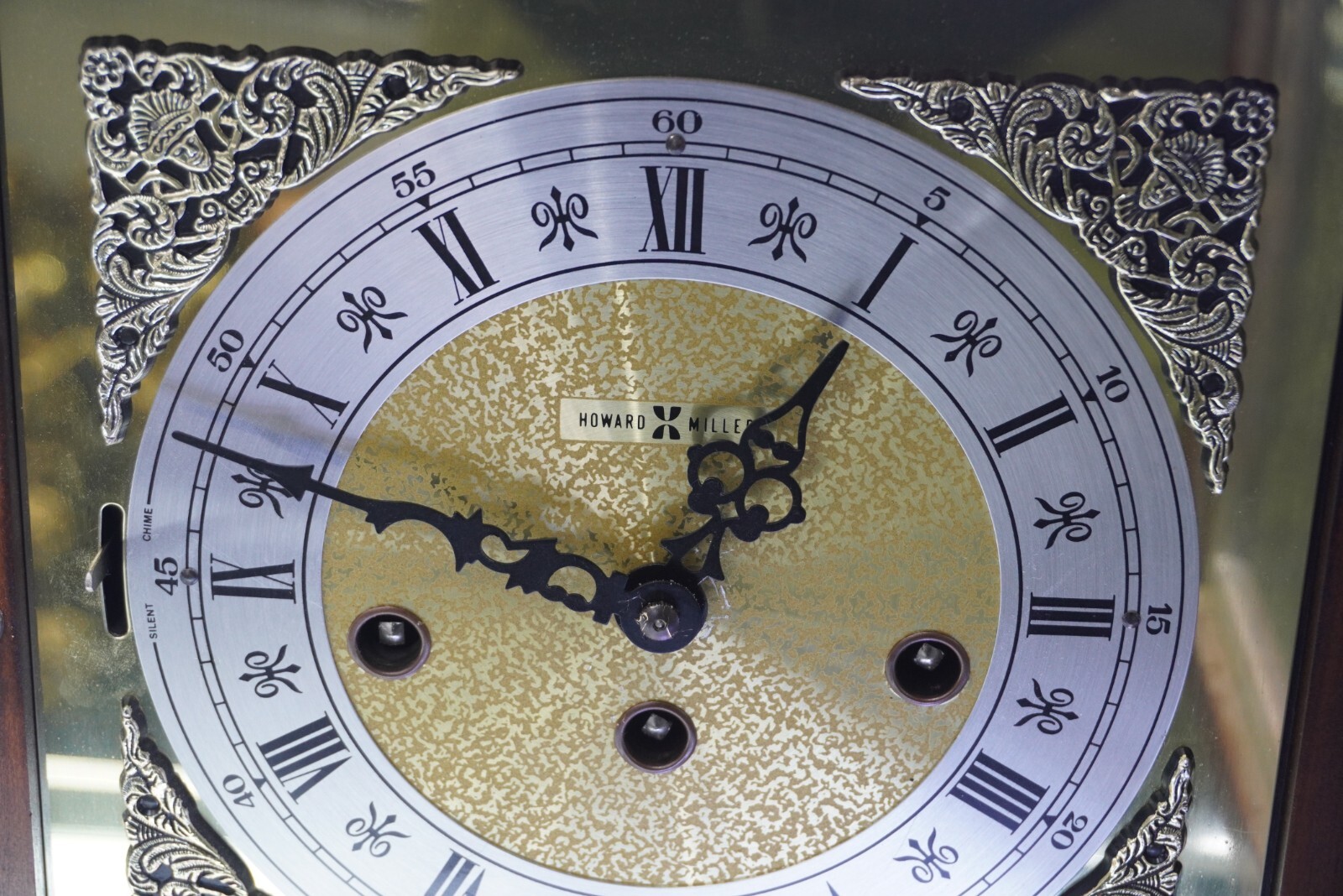 Howard Miller 340 020 Mantel Clock w/ key eBay