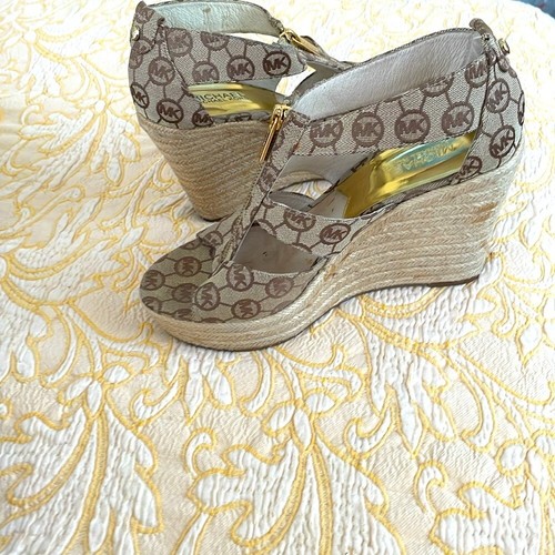 Michael Kors Logo Print Platform Wedge Sandals With Front Zipper size 8.5 - Picture 6 of 9