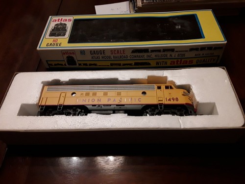 ATLAS HO GAUGE YELLOW BOX FP-7  (HO11020) - Picture 1 of 5