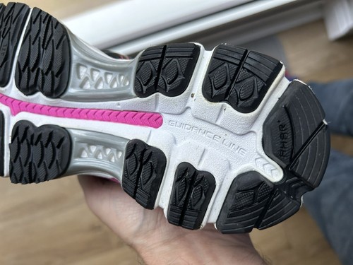 Asics Gel Nimbus 17 Damen-Laufschuhe UK3,5 fab Zustand - Bild 7 von 10