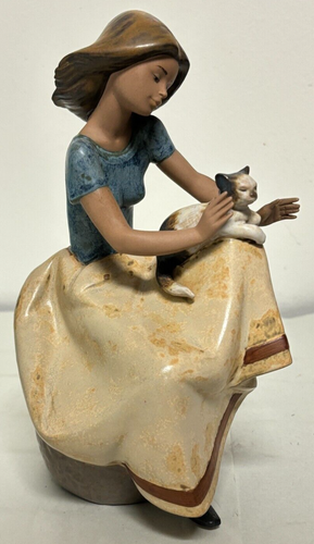 LLADRÓ - Figurine #2169 "Repose" - In Original Box - Retired 2005 - Picture 2 of 15