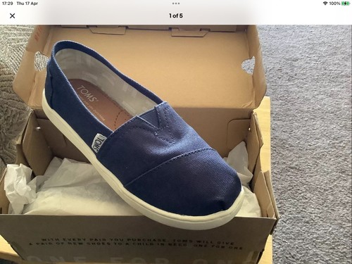 Toms Youth Classics Navy Canvas Slipper Schuhe Größe Youth 1 Uk 13 EUR 32