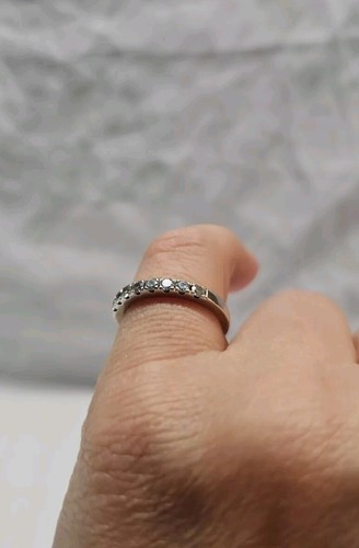 The Leo Round .47carat Diamond Anniversary Ring 14k White Gold Size 6 3/4 - Imagen 12 de 14
