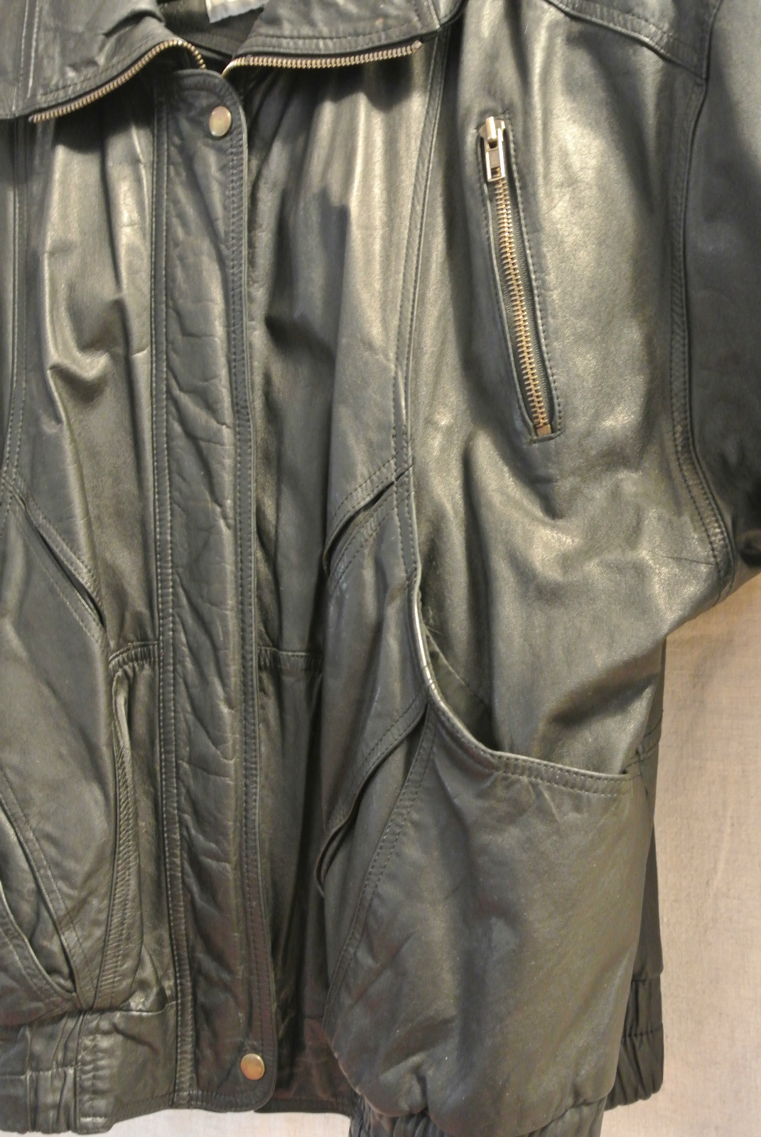 Picture 3 of 12
