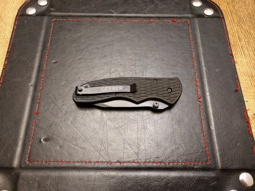 New In BoxGerber Fast Draw 2.0 Assisted Open 3" 7CR17Mov S.S Blade GRN Handle - Picture 4 of 8