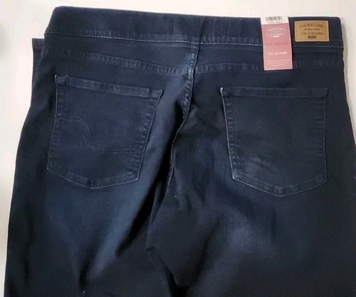 Levis Signature ' Totally Shaping Pull On ' Dark Wash Elastic Waist Jeans Sz 16S - Picture 6 of 6