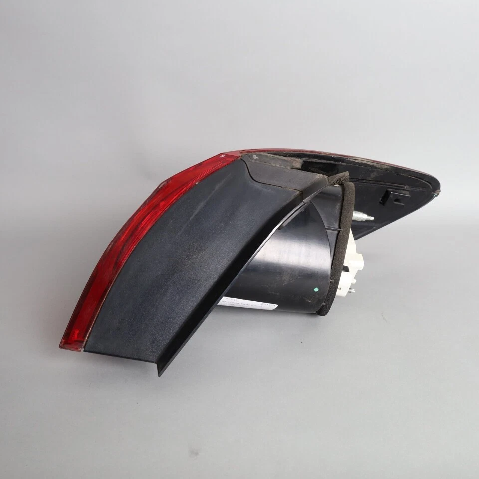 2009-2012 Volkswagen CC Left Tail Light 3C8945095D OEM Used - Image 4 of 4