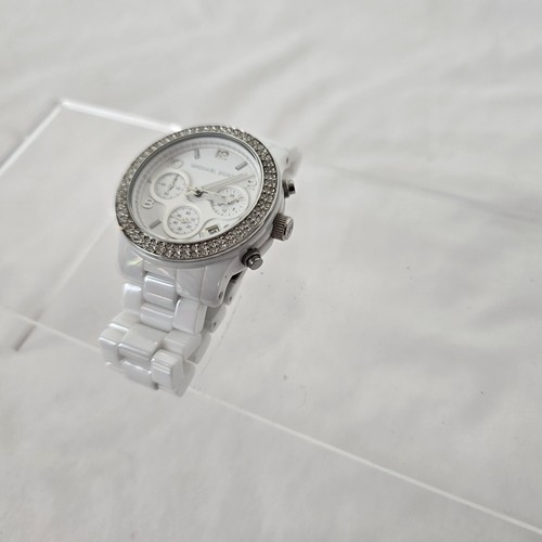 WOMENS MICHAEL KORS Runway White Dial Ceramic Strap with Glitz MK5188 - Imagen 11 de 14