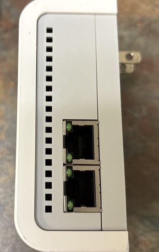 NETGEAR 85 Mbps WALL PLUGGED ETHERNET ADAPTER XET1001 Tested - Picture 4 of 7