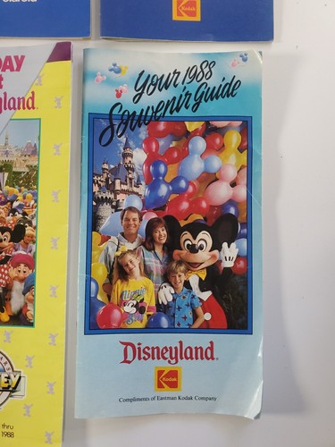 Lot Of VTG Disneyland Souvenir & Today Guide Brochure 77,80,81,83,84,85,86,88 - Picture 11 of 11