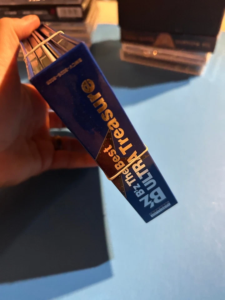 B`Z THE BEST `ULTRA TREASURE` 3-CD BOX SET JPOP ROCK SOUNDTRACK Foto 4 de 4