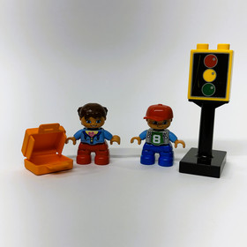 Lego Duplo 10528 School Bus 26 Pieces Complete Set 2014 Retired 100% COMPLETE