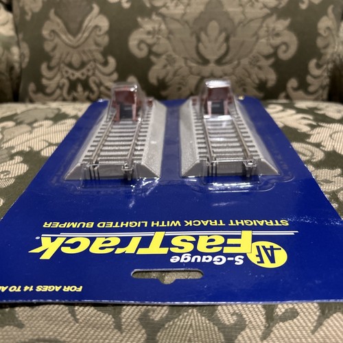 LIONEL AMERICAN FLYER FASTRACK LIGHTED BUMPERS S Gauge AF 2 rail train 6-49866 - Picture 5 of 6