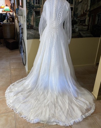 Vintage 60er Ivory Brautkleid Retro Brautkleid Gänseblümchen Spitze Langarm 10 - Bild 8 von 13