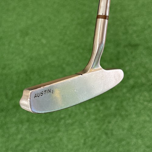 Ray Cook Austin 2 Putter, Original Grip & Leather Headcover, RH, 34.5” - Picture 4 of 12